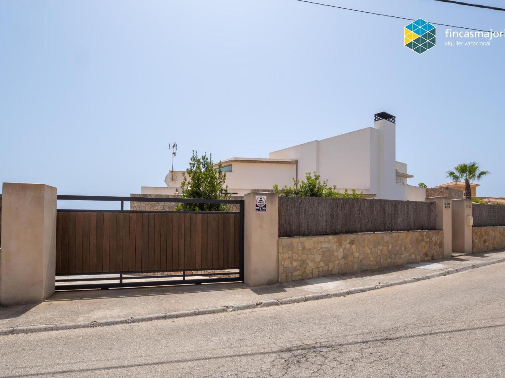 Sa Cova Blanca Villa *